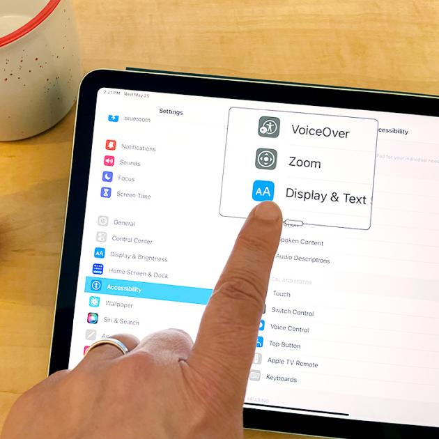 Assistive technology tutorial with CNIB Person using accessibility settings on an ipad