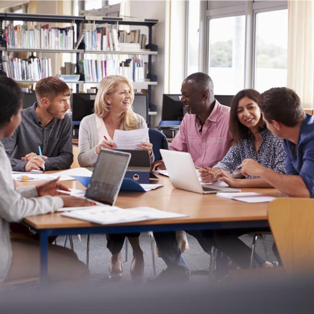 Conversation circles for the workplace - Intermediate