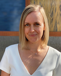 Headshot of Anna Hardy